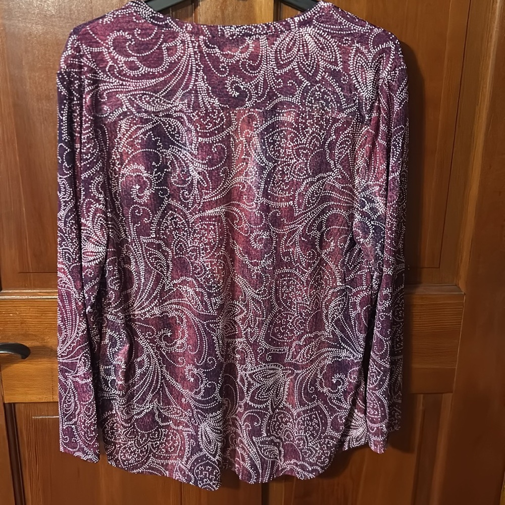 N Touch Size Large Top - Picture 2 of 3